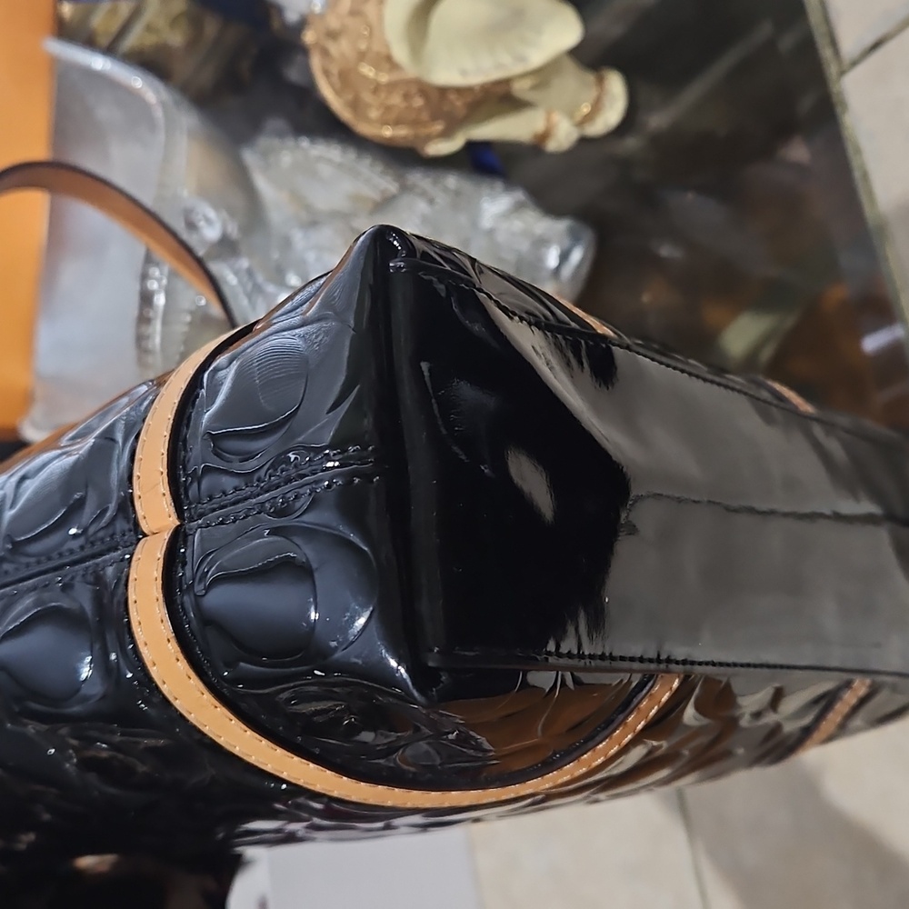Coach Black and Tan Tote Bag - Picture 9 of 16